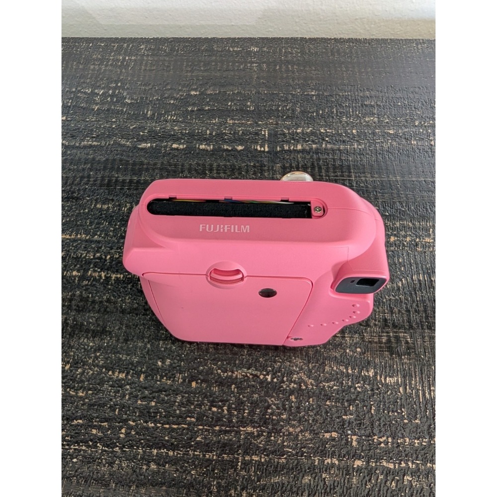 Fujifilm Instax Mini 9 Instant Camera Pink w/Case – Tested & Clean – Works Great - Picture 6 of 10